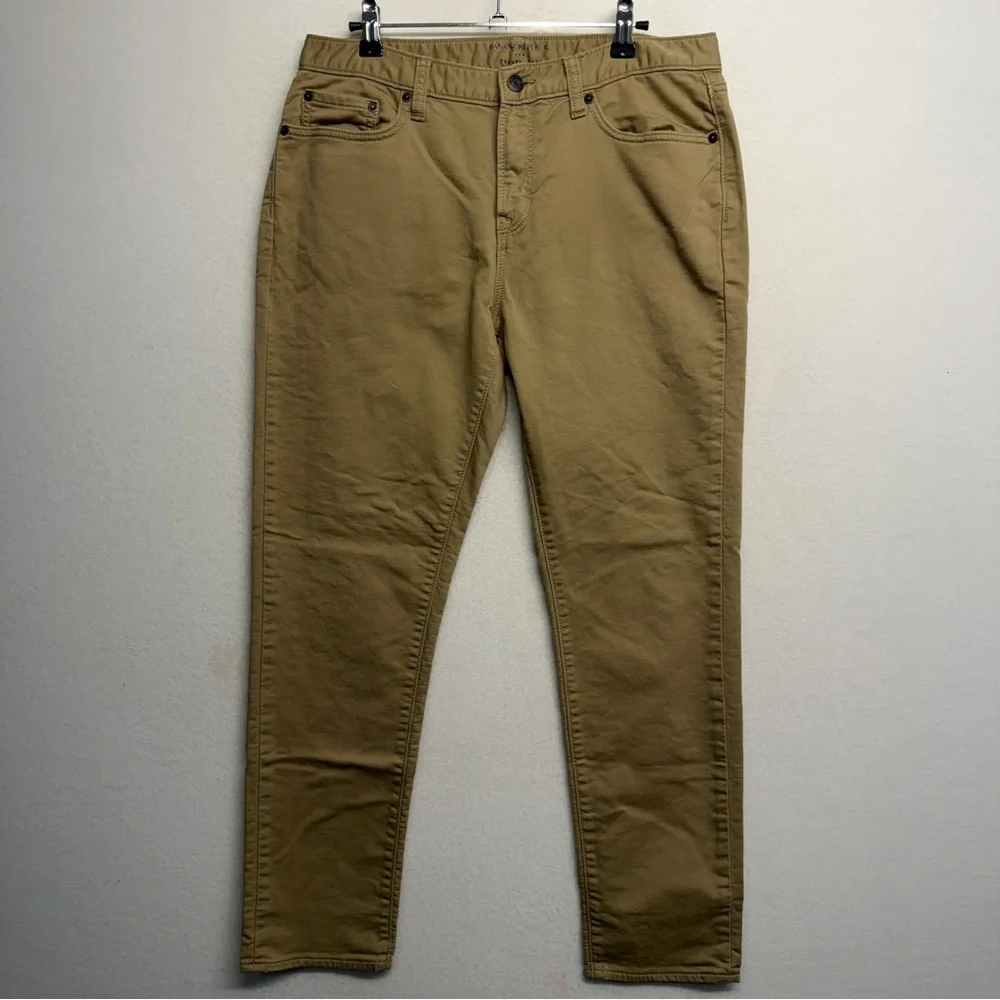 Banana Republic travel Jean 32x32 athletic fit‎ tan men’s